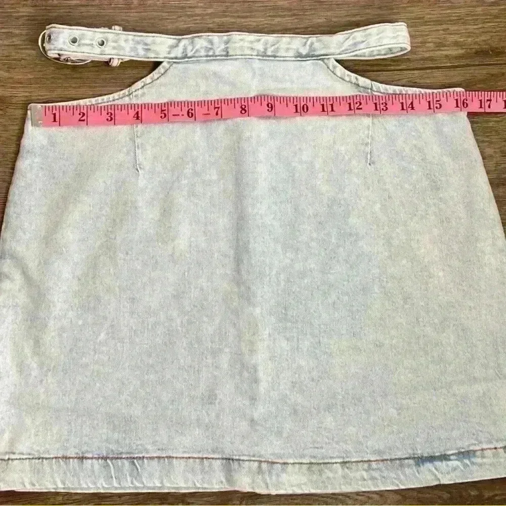 WeWoreWhat Cut-Out Denim Mini Skirt in a Super Light Indigo Wash. Sz Small. NWT! - Picture 14 of 14